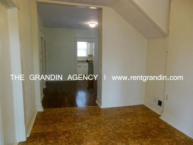 1220 Dale Ave SE-Unit -A - in Roanoke, VA - Building Photo - Building Photo