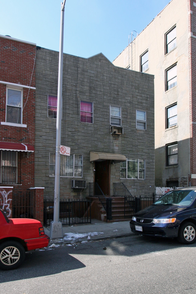 716 40th St in Brooklyn, NY - Foto de edificio - Building Photo