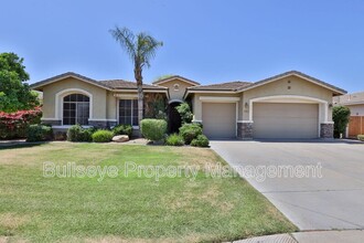 1550 N Robin Ln in Mesa, AZ - Building Photo - Building Photo