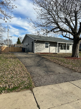 130 Meadow Ln in Johnstown, OH - Building Photo - Building Photo