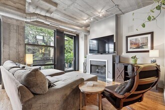 1150 W 15th St in Chicago, IL - Building Photo - Building Photo