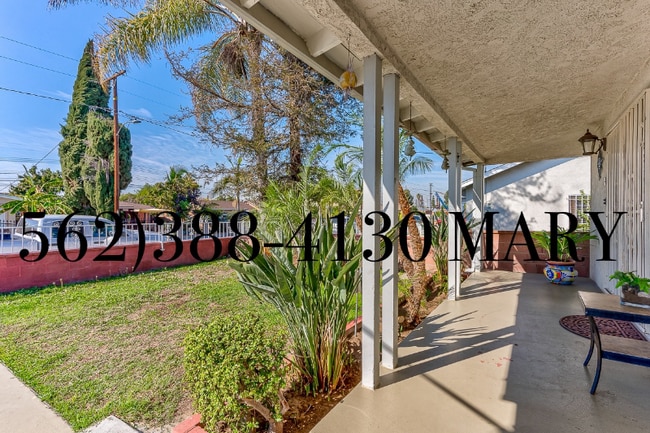 15332 Castana Ave in Paramount, CA - Foto de edificio - Building Photo