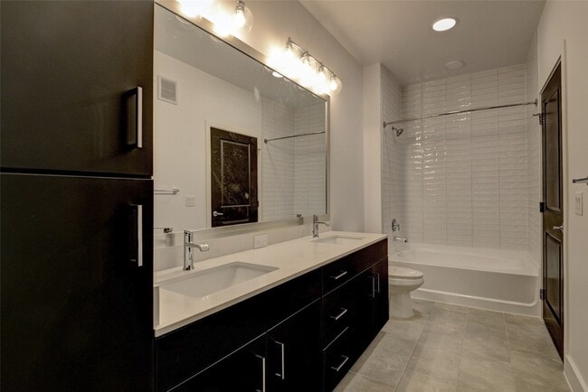 property at 6400 Washington Ave