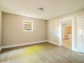 6140 Court F in Fairfield, AL - Building Photo - Building Photo