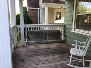 301 E 210th St in Euclid, OH - Building Photo - Building Photo