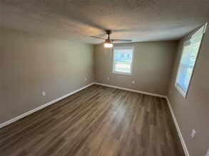 8800 Eden Valley Ln in Dallas, TX - Building Photo - Building Photo