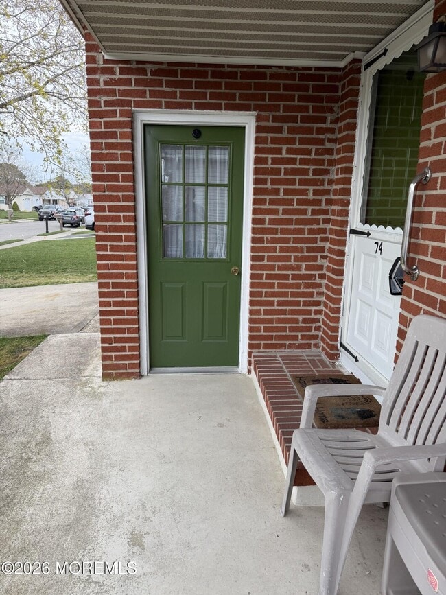 74 Virgin Islands Dr in Toms River, NJ - Building Photo - Building Photo