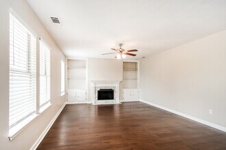 515 Gammon Ln, Unit 2132 in La Vergne, TN - Foto de edificio - Building Photo