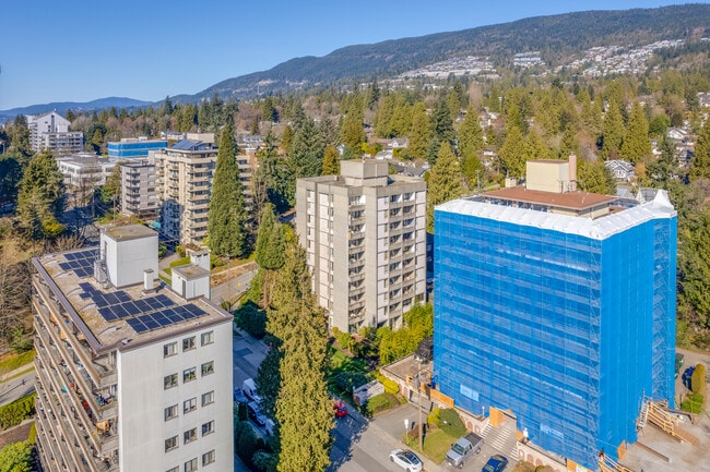 Antonietta' Place in West Vancouver, BC - Building Photo - Building Photo