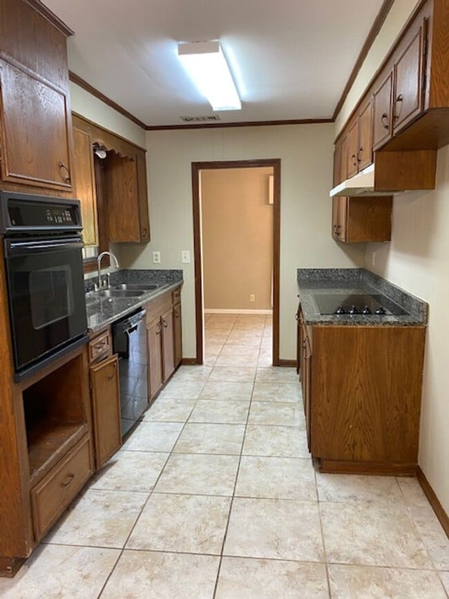 41 Karen Ln in Monroe, LA - Building Photo - Building Photo