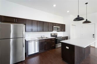 726 E Emma Ave in Springdale, AR - Building Photo - Building Photo