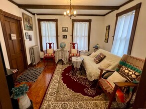 39 Pearl St in Groton, CT - Building Photo - Building Photo