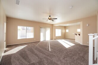 735 W Fruit Tree Ln in San Tan Valley, AZ - Foto de edificio - Building Photo
