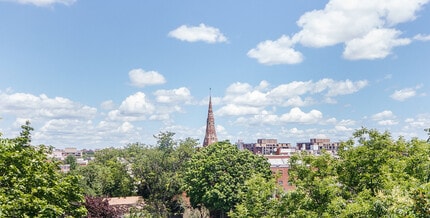31 Harris St, Unit 702 in Brookline, MA - Building Photo - Building Photo