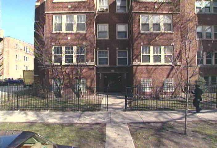 7027 S Merrill Ave in Chicago, IL - Building Photo