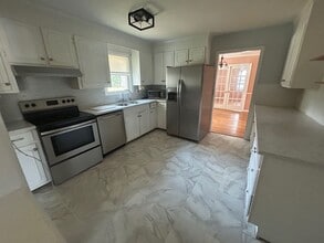 7201 Mountainbrook Dr in Columbia, SC - Building Photo - Building Photo