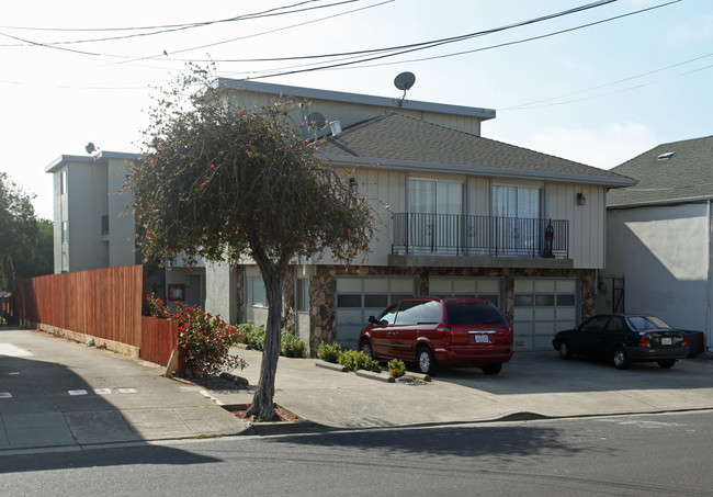 610 Olive Ave in South San Francisco, CA - Foto de edificio - Building Photo