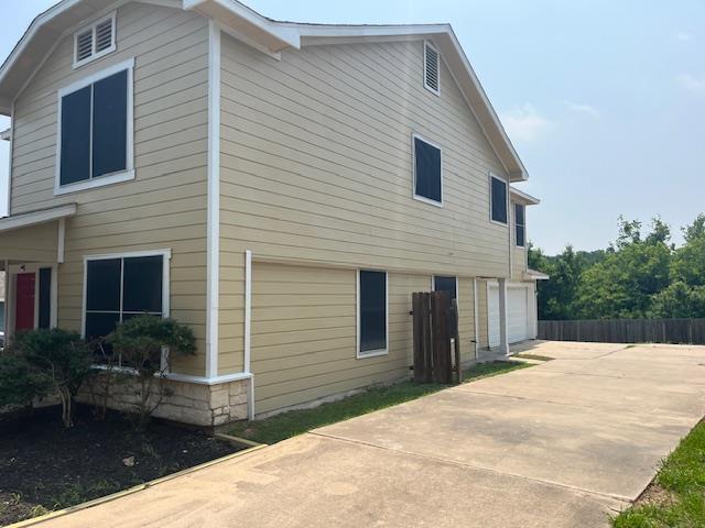 11401 Hungry Horse Dr in Manor, TX - Building Photo - Building Photo