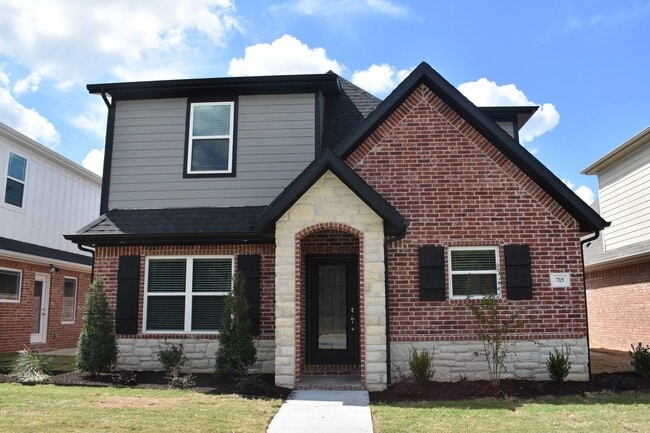 property at 715 N Salem Rd