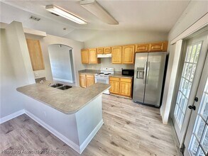 2924 Thunderbird Rd in Sebring, FL - Foto de edificio - Building Photo
