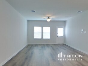 11506 Prosperity Dr in Crosby, TX - Building Photo - Building Photo