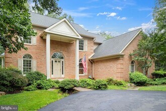 4427 Brookside Dr in Alexandria, VA - Building Photo - Building Photo