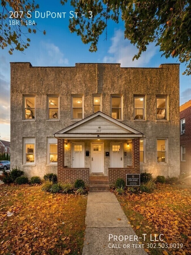 property at 207 S Dupont St