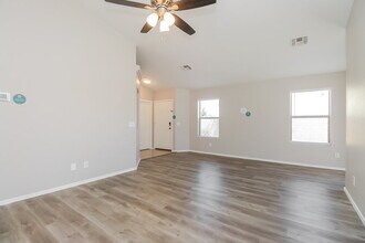 19003 N Wilson St in Maricopa, AZ - Foto de edificio - Building Photo