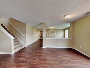 942 Sheets Ct in Greenfield, IN - Foto de edificio - Building Photo