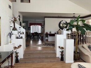 4663 Hamburg St in Las Vegas, NV - Foto de edificio - Building Photo