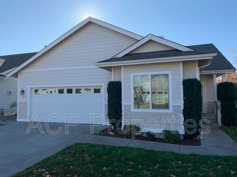627 Darby Dr in Bellingham, WA - Building Photo