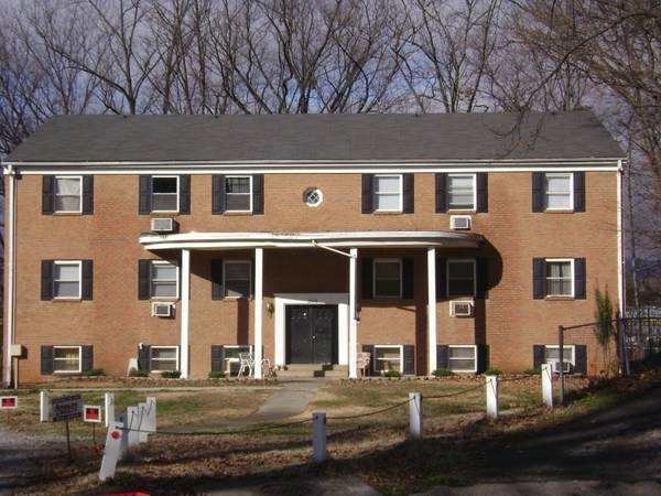 Westover Apartments in Roanoke, VA - Building Photo