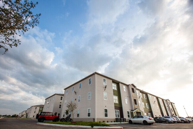 Fountain Hill Apartments in Prairie View, TX - Building Photo - Building Photo