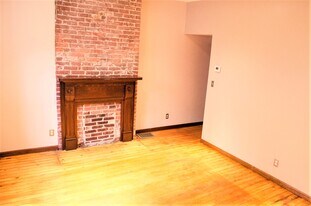 5133 Kent Way in Pittsburgh, PA - Building Photo