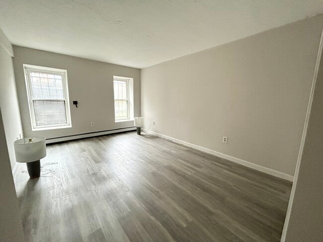 74 Hammond St, Unit 1