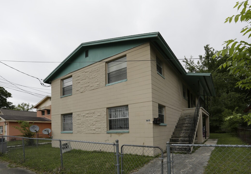 1615 Tyler St in Jacksonville, FL - Foto de edificio