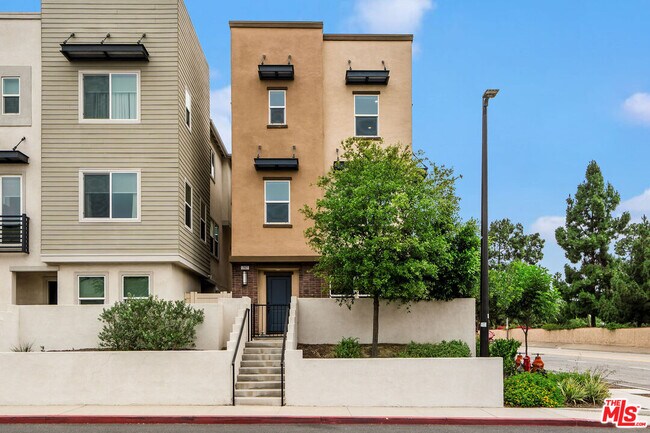 767 Sienna Way in Inglewood, CA - Building Photo - Building Photo