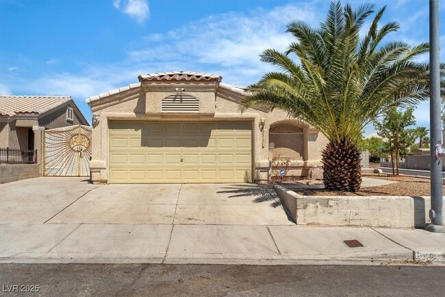 property at 8200 Cimarron Ridge Dr