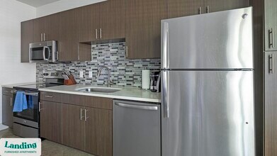 10550 N Central Expy-Unit -153.1404347 in Dallas, TX - Building Photo - Building Photo