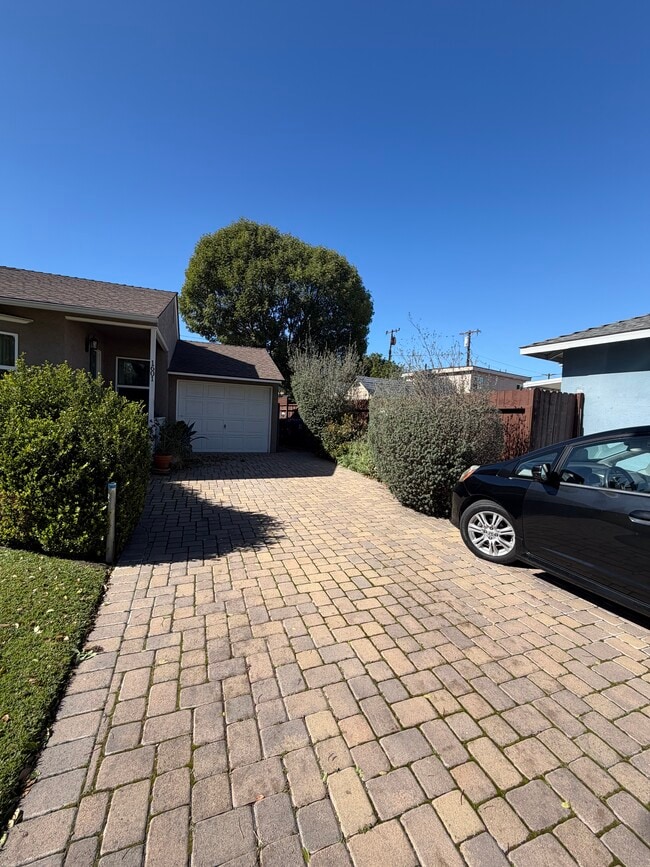 1601 Gish Ave in Long Beach, CA - Building Photo - Building Photo