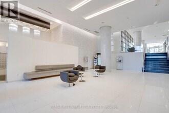 56 Annie Craig Dr in Toronto, ON - Building Photo - Building Photo