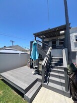 8816 La Mesa Blvd in La Mesa, CA - Building Photo