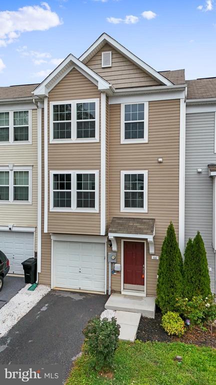 property at 66 Antigua Dr