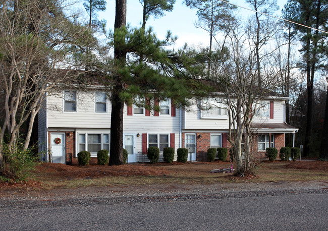 4910-4916 Memory Rd in Raleigh, NC - Building Photo - Building Photo