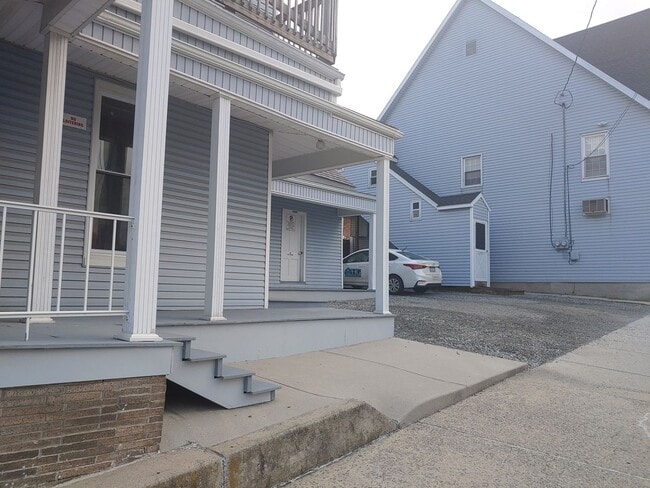 60 N Main St in Red Lion, PA - Building Photo - Building Photo