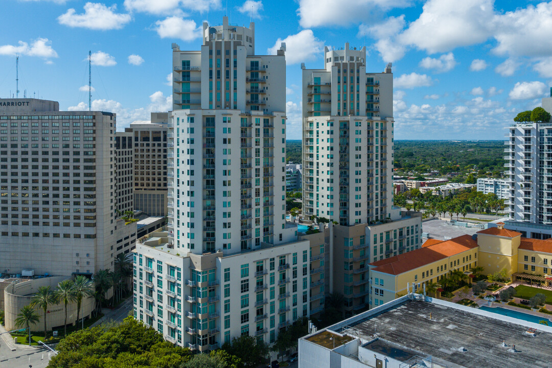 Metropolis at Dadeland - West Tower in Miami, FL - Building Photo