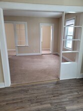 241 Nichols Ave, Unit Second floor plus 3rd fl in Syracuse, NY - Building Photo - Building Photo