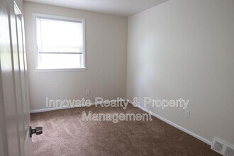 109 Lockart Plaza in Philadelphia, PA - Building Photo - Building Photo