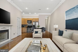 1426 11th St NW in Washington, DC - Building Photo - Building Photo