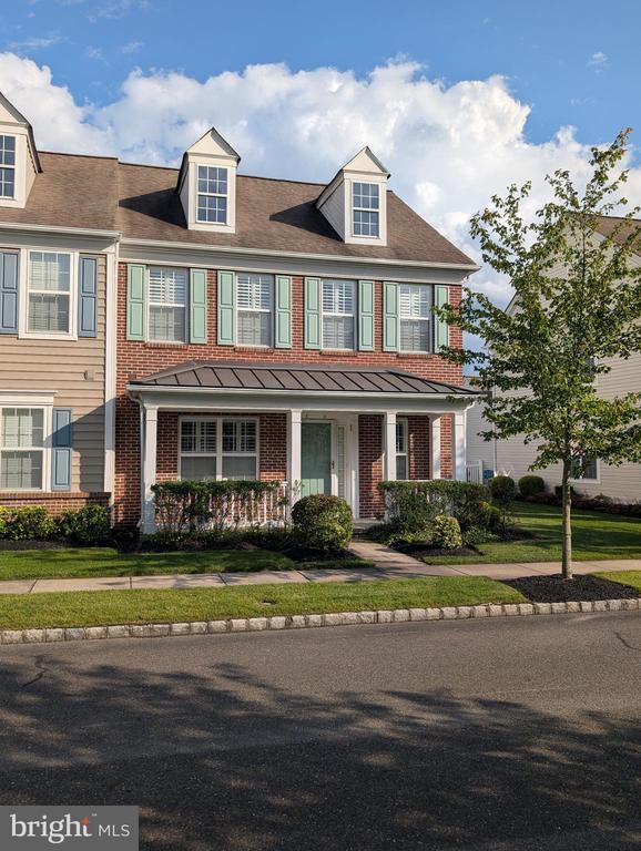 property at 58 Alyce Ln